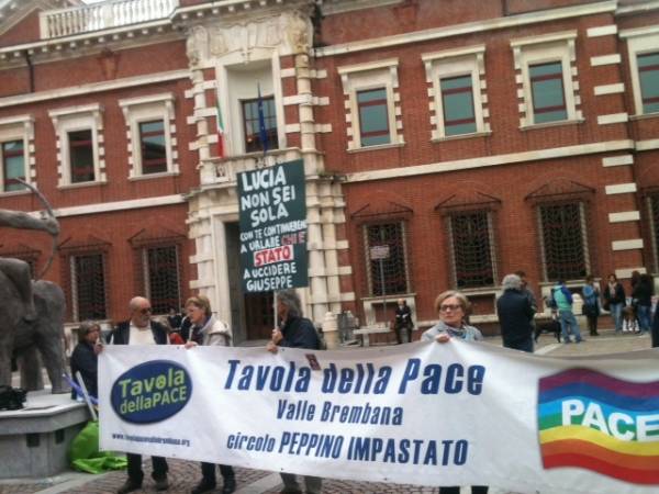 Caso Uva, un presidio in memoria di Giuseppe (inserita in galleria)