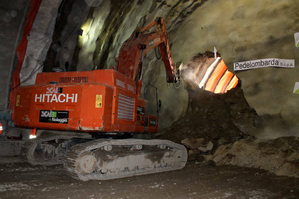 La luce in fondo al tunnel di Pedemontana (inserita in galleria)