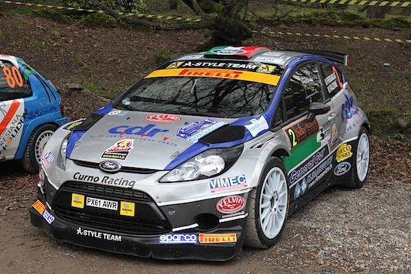 La partenza del Rally dei Laghi (inserita in galleria)