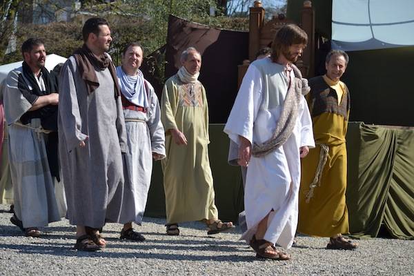 La Passione ai giardini Estensi (inserita in galleria)