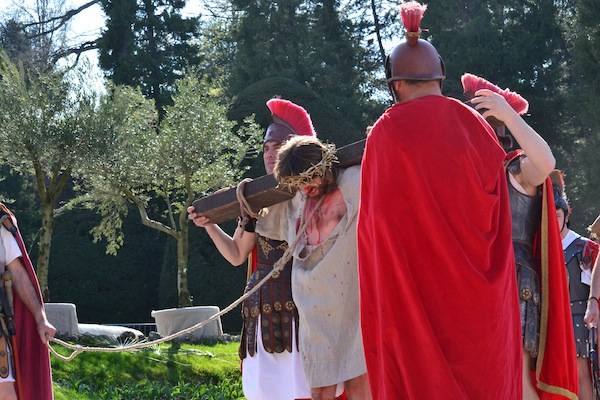 La Passione ai giardini Estensi (inserita in galleria)