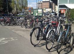 La stazione di Gallarate "invasa" dalle bici (inserita in galleria)