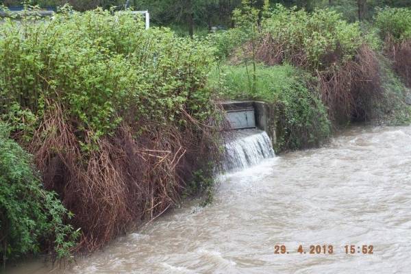 Le acque che si tuffano nell'Olona (inserita in galleria)