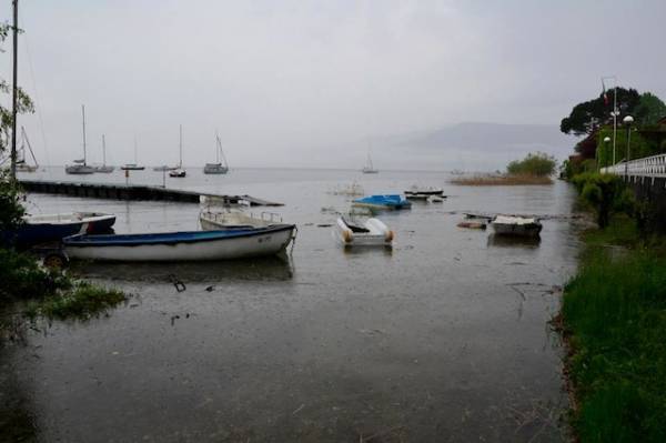 Monvalle lago in piena (inserita in galleria)