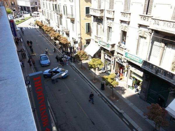 pacco bomba via morosini varese (per gallerie fotografiche)