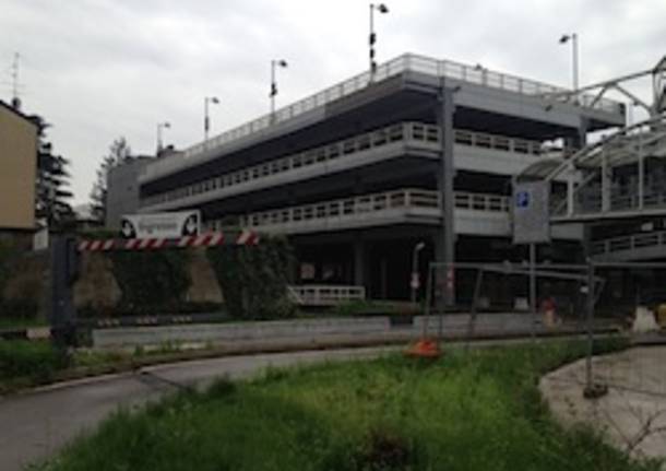 parcheggio il fare gallarate apertura centro commerciale 