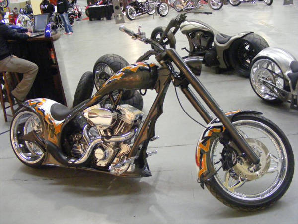 "SS33 Kustom Road" a Malpensafiere (inserita in galleria)