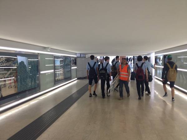 Stazione di Gallarate, sottopasso "rimesso a nuovo" (inserita in galleria)