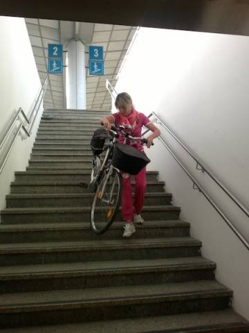 Stazione di Gallarate, sottopasso "rimesso a nuovo" (inserita in galleria)