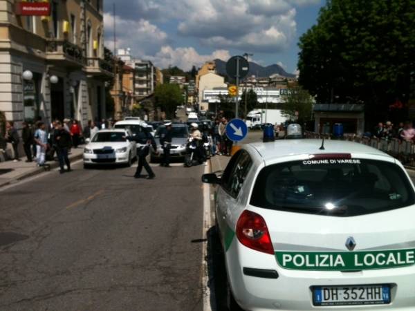 Tutto bloccato in via Morosini (inserita in galleria)