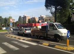 Voragine in strada a Gallarate (inserita in galleria)