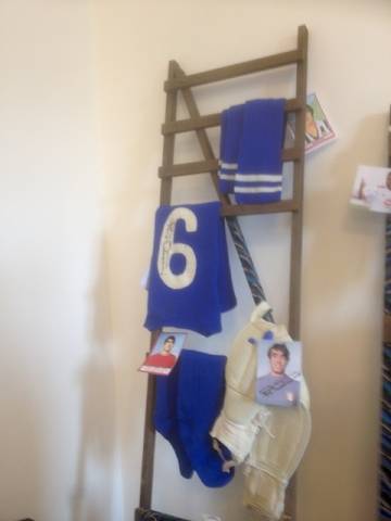 All'asta il cappello di Jovanotti e le scarpette di Buffon (inserita in galleria)