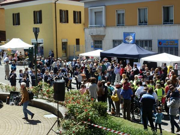 Festa cittadina a Malnate (inserita in galleria)