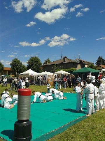 La festa della associazioni alle Ceppine (inserita in galleria)