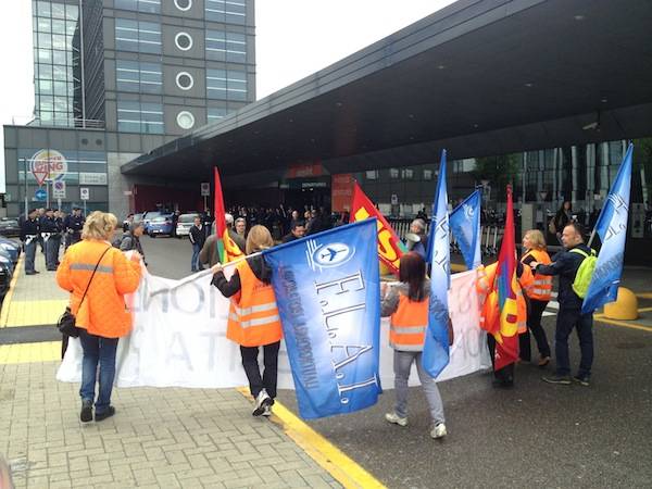 La protesta Lepanto a Malpensa  (inserita in galleria)