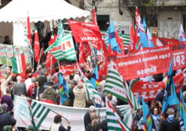 manifestazione primo maggio 2013 apertura varese sindacati 
