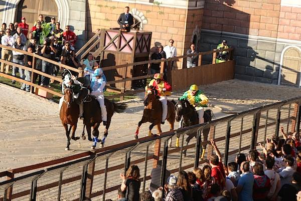 Palio di Legnano - la finale (inserita in galleria)