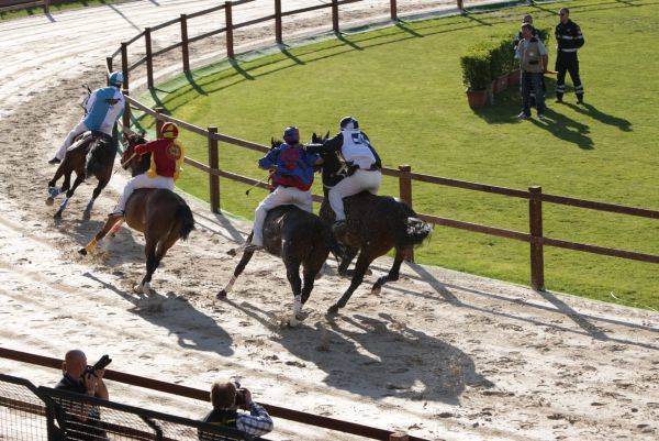 Palio di Legnano - le batterie (inserita in galleria)