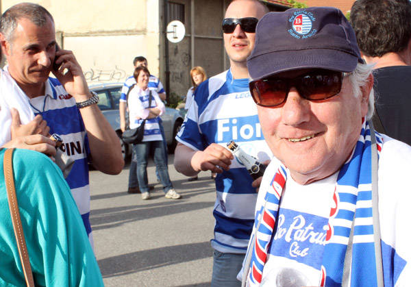Pro Patria la festa fuori dallo stadio (inserita in galleria)