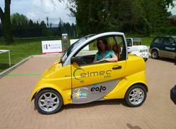 Una minicar elettrica per l'Agenzia del Turismo (inserita in galleria)