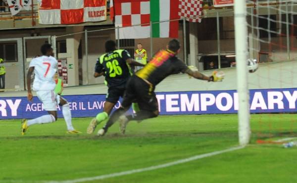 Varese - Crotone 1-1 (inserita in galleria)