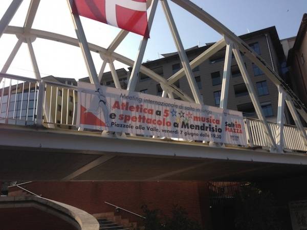 A Mendrisio l'atletica va in piazza (inserita in galleria)