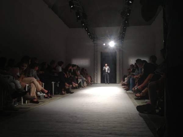 Alan Red: la sfilata con Ariadna Romero (inserita in galleria)