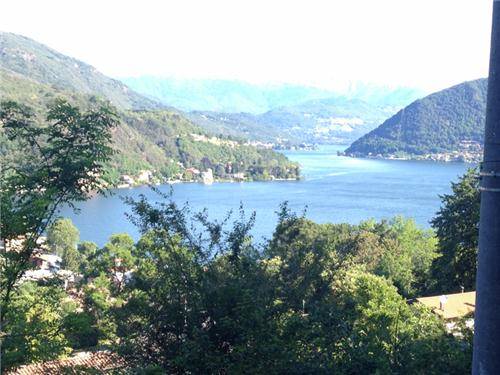 Aria di lago a Porto Ceresio (inserita in galleria)