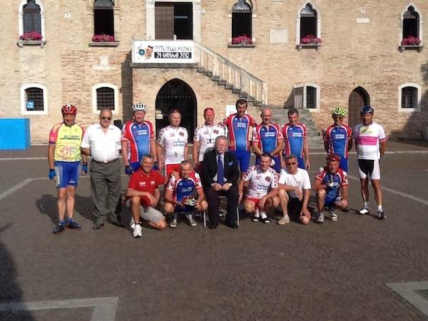 Da Varese ad Atene in bici (inserita in galleria)