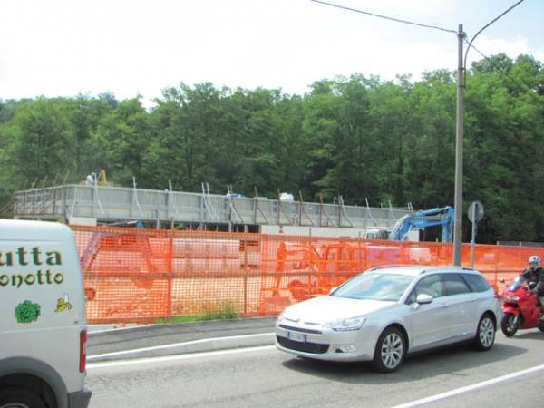 Il McDonald's in costruzione (giugno) (inserita in galleria)