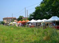 La "Bio fiera" alla Cascina Burattana (inserita in galleria)