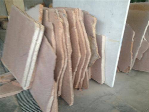 La cava di porfido (inserita in galleria)