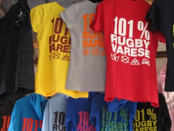 La festa del Rugby inizia dall'aperitivo  (inserita in galleria)