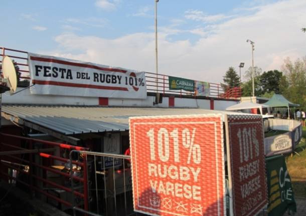 La festa del Rugby inizia dall'aperitivo (inserita in galleria)