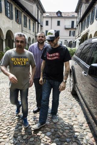 Max Pezzali alla Casa del disco (inserita in galleria)