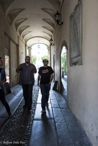 Max Pezzali alla Casa del disco (inserita in galleria)