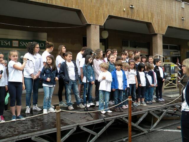 OLTRE  1 