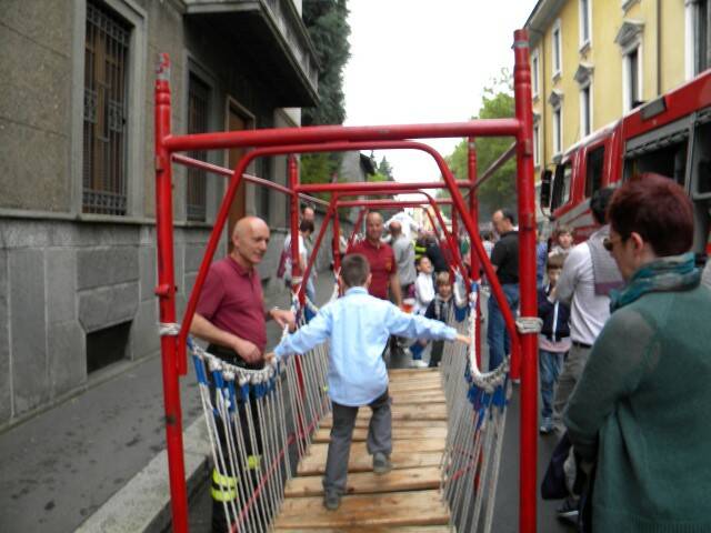 OLTRE  9 