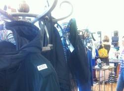 "Pulci famose": in tantissimi il mercatino "vip" (inserita in galleria)