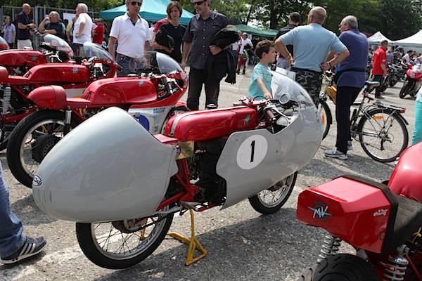 Raduno MvAgusta a Cascina Costa (inserita in galleria)