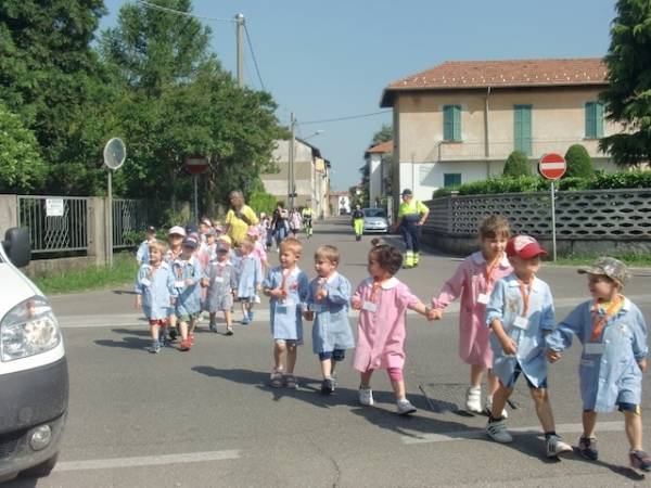 Bambini con la Pro Loco alla scoperta di Gerenzano (inserita in galleria)