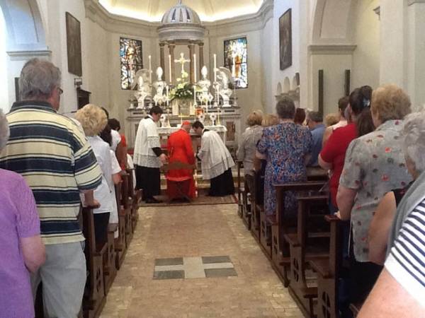 Il Cardinale Tettamanzi inaugura i restauri della chiesa di Porto Valtravaglia (inserita in galleria)