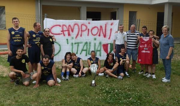 La Cimberio omaggia i campioni d'Italia di Malnate (inserita in galleria)