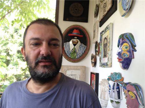 Nella casa di Enrico Baj (inserita in galleria)