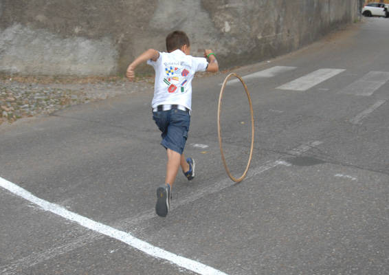 Palio dei Castelli, Corsa dei cerchi 2 (inserita in galleria)