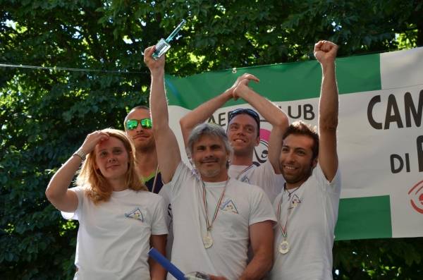 Campionato italiano di paracadutismo (inserita in galleria)