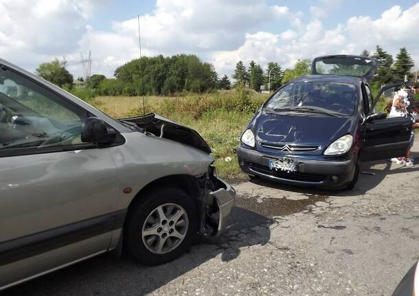 Scontro tra due auto a Nerviano