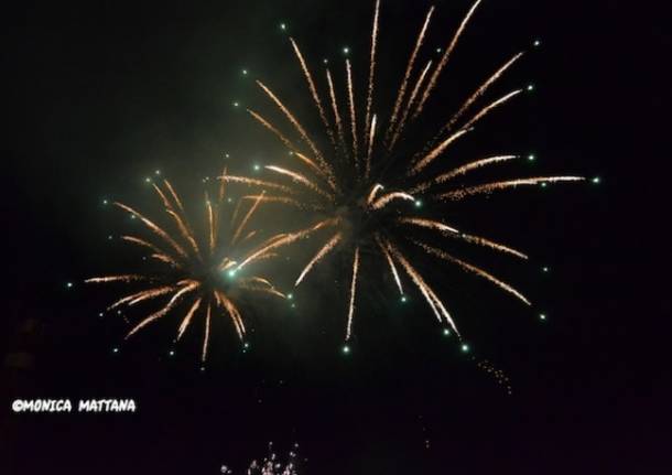 Fuochi di Ferragosto a Laveno (inserita in galleria)