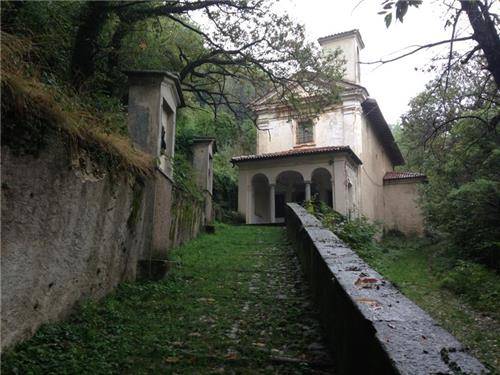 Castello Cabiaglio: i luoghi  (inserita in galleria)