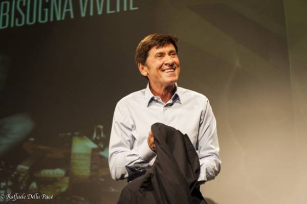 Gianni Morandi presenta il suo nuovo album  (inserita in galleria)